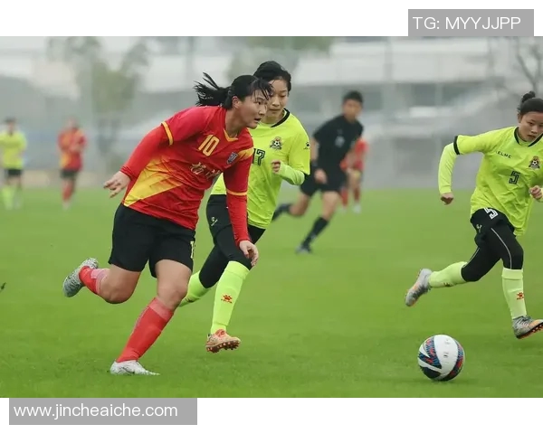 聚焦绿茵巨星魅力瞬间展现足球球星潮流穿搭风采