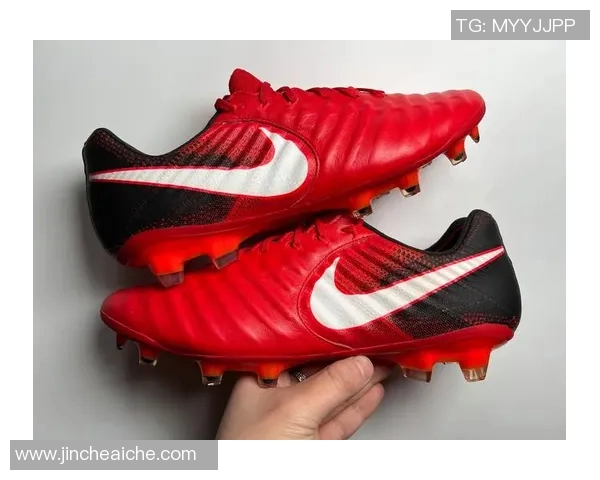 足球鞋陪伴最长的传奇球星揭秘 他如何与鞋子一同书写辉煌历史